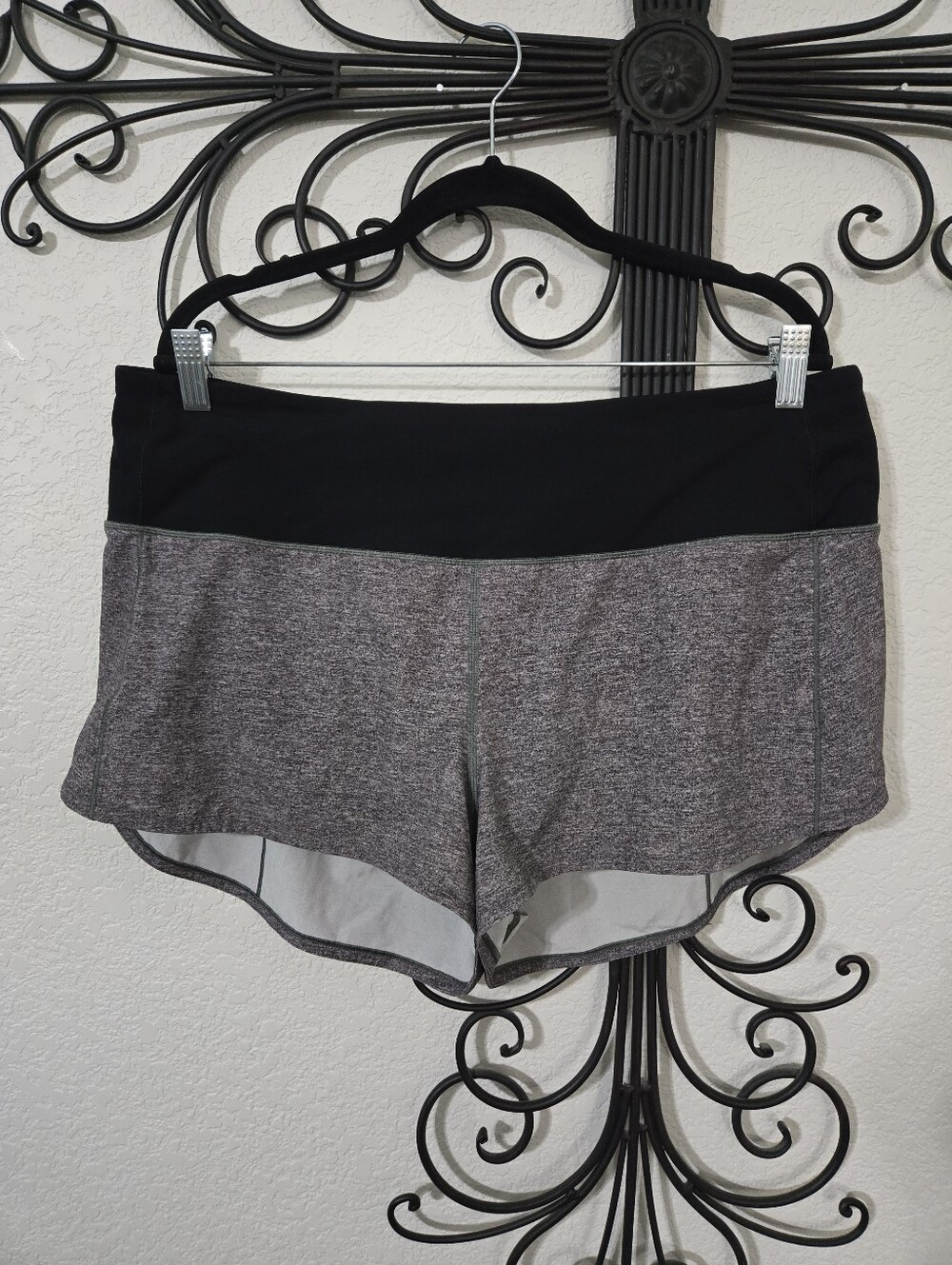 LULULEMON Speed Up‎ Shorts | 14